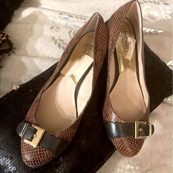 9.5 mk michael Kors vail brown snakeskin wedge heels/shoes/sandals - buckle - Picture 1 of 7